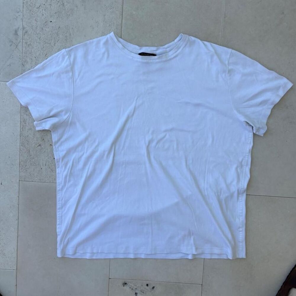 Banana-Republic Men's White T-shirt